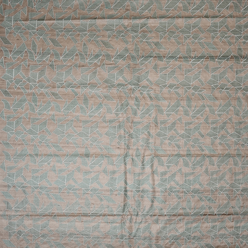 AK203153